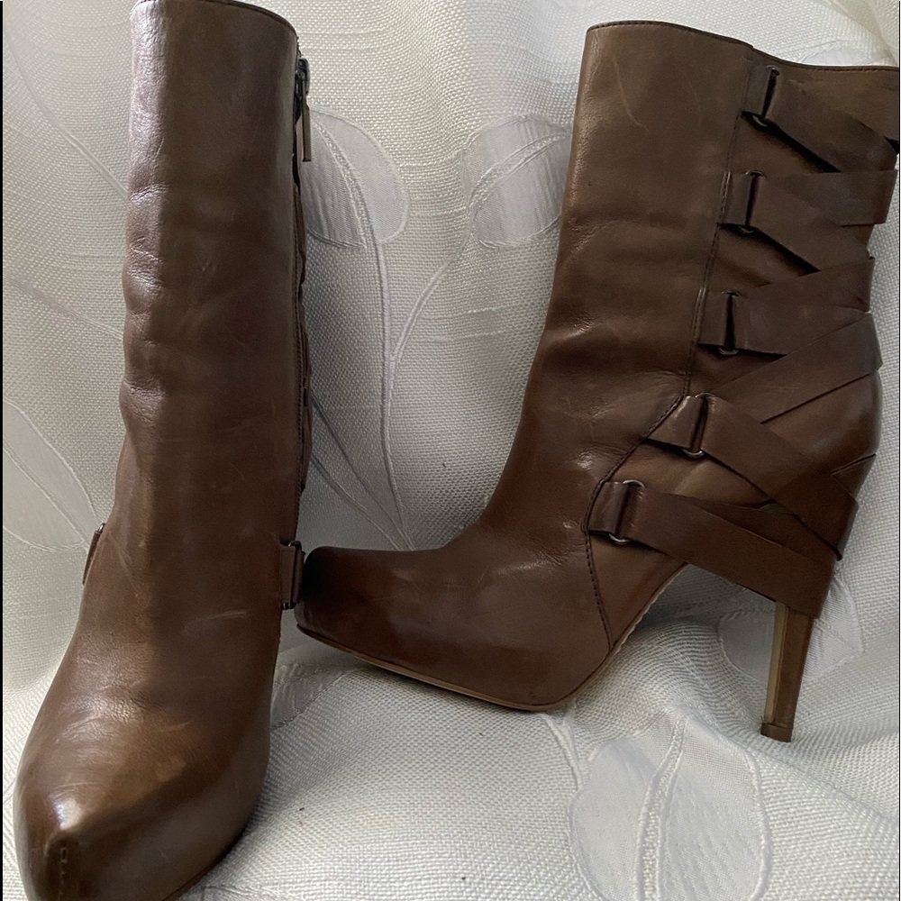 BOUTIQUE 9 Brown Leather Boots With Inside Zipper
